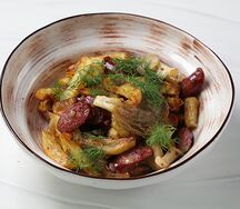 Жареная картошка с вешенками и охотничьими колбасками