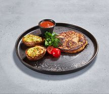 Куриная плескавица с запеченным картофелем