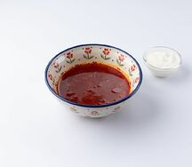 Борщ с курицей и сметаной