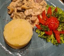 Бефстроганов