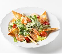 Салат Цезарь с креветками