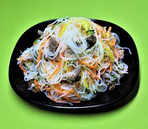 Рисовая лапша с говядиной