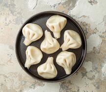 Сулугуни и шпинат