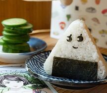 Онигири Маринованные огурчики