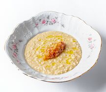 Ризотто качо э пепе с тартаром из креветок