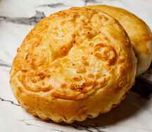 Сырная лепешка
