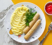 Домашние сосиски с картофельным пюре