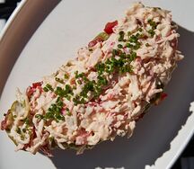 Брускетта, краб, гуакамоле, шпинат, томаты, соус айоли