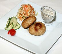 Котлеты из индейки с грибным соусом