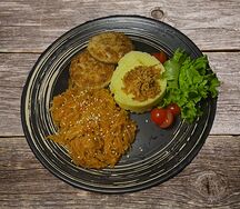 Куриные котлетки с пюре