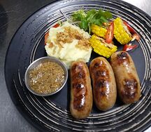 Колбаски Мексиканские острые с гарниром