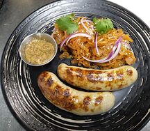 Колбаски пряные с сыром