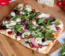 Пицца мясное ассорти