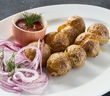 Картофель бейби на углях