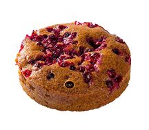 Коврижка с брусникой и грецким орехом