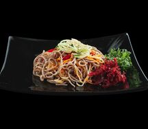 Лапша гречневая с овощами