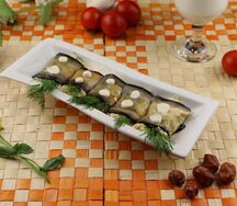Рулетики из баклажанов с сыром