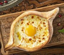 Хачапури по-аджарски