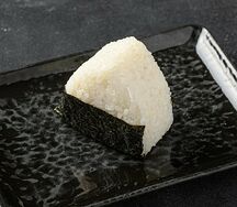 Онигири Лосось