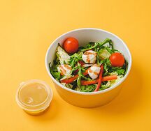 Салат Капрезе с рукколой и сыром моцарелла