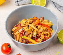 Удон с курицей терияки