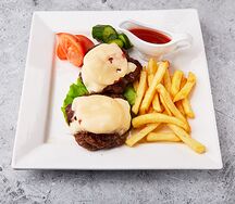 Микс котлет на решетке