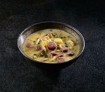 Сливочный суп с колбасками