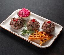 Красное лобио с орехами