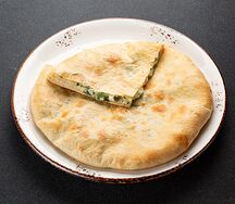 Хачапури со шпинатом и сыром