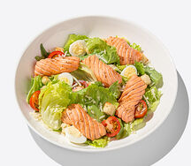 Цезарь с опалённым лососем