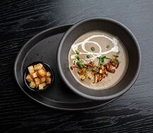 Грибной крем-суп с гренками