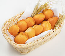 Пирожок с грибами и курицей