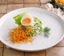 Салат из копченой форели