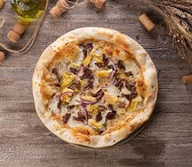 Пицца с говяжьими щечками