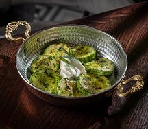 Кабачки с тархуном и сливочным кремом 