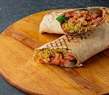 В лаваше с фалафелем