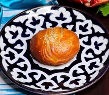 Самса с говядиной халяль