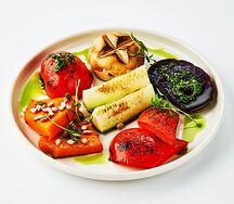 Печеные овощи с зеленым маслом