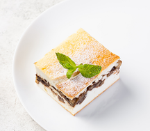 Запеканка с яблоком и корицей