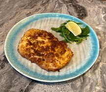 Шницель из индейки с рукколой