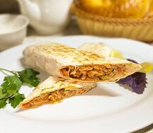 Шаурма куриная в лаваше