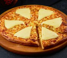 Хачапури особый с копченым сулугуни