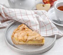 Пирог песочный с яблоком