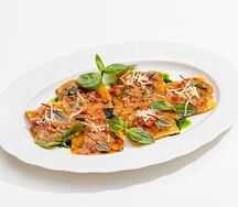 Равиоли с цыплёнком и грибами