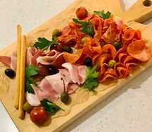 Мясная тарелка