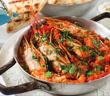 Креветки Саганаки