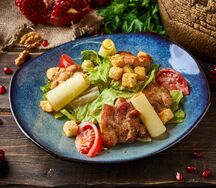 Салат с цыпленком на мангале