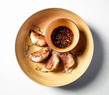 Жареные пельмени с курицей