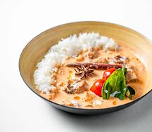 Пряный Массаман карри с говяжьими ребрами