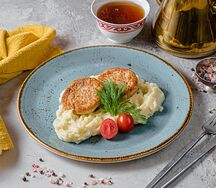 Куриные котлеты с пюре